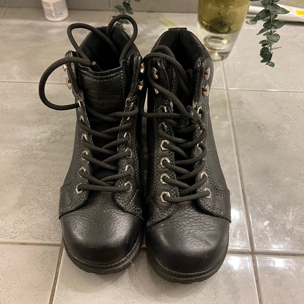 Harley Davidson boots like new size woman’s 6 like new